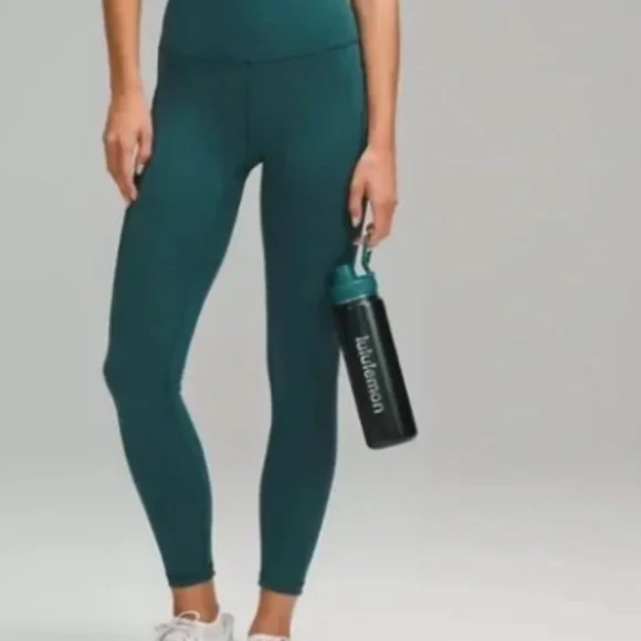 (2384) NEW LULULEMON Back to Life Sport Bottle 24oz in STORM TEAL - Picture 2 of 3